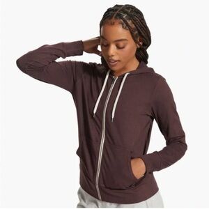 Vuori Performance Hoodie 2.0
